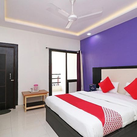 Oyo Hotel The Orient Tree Agra  Εξωτερικό φωτογραφία