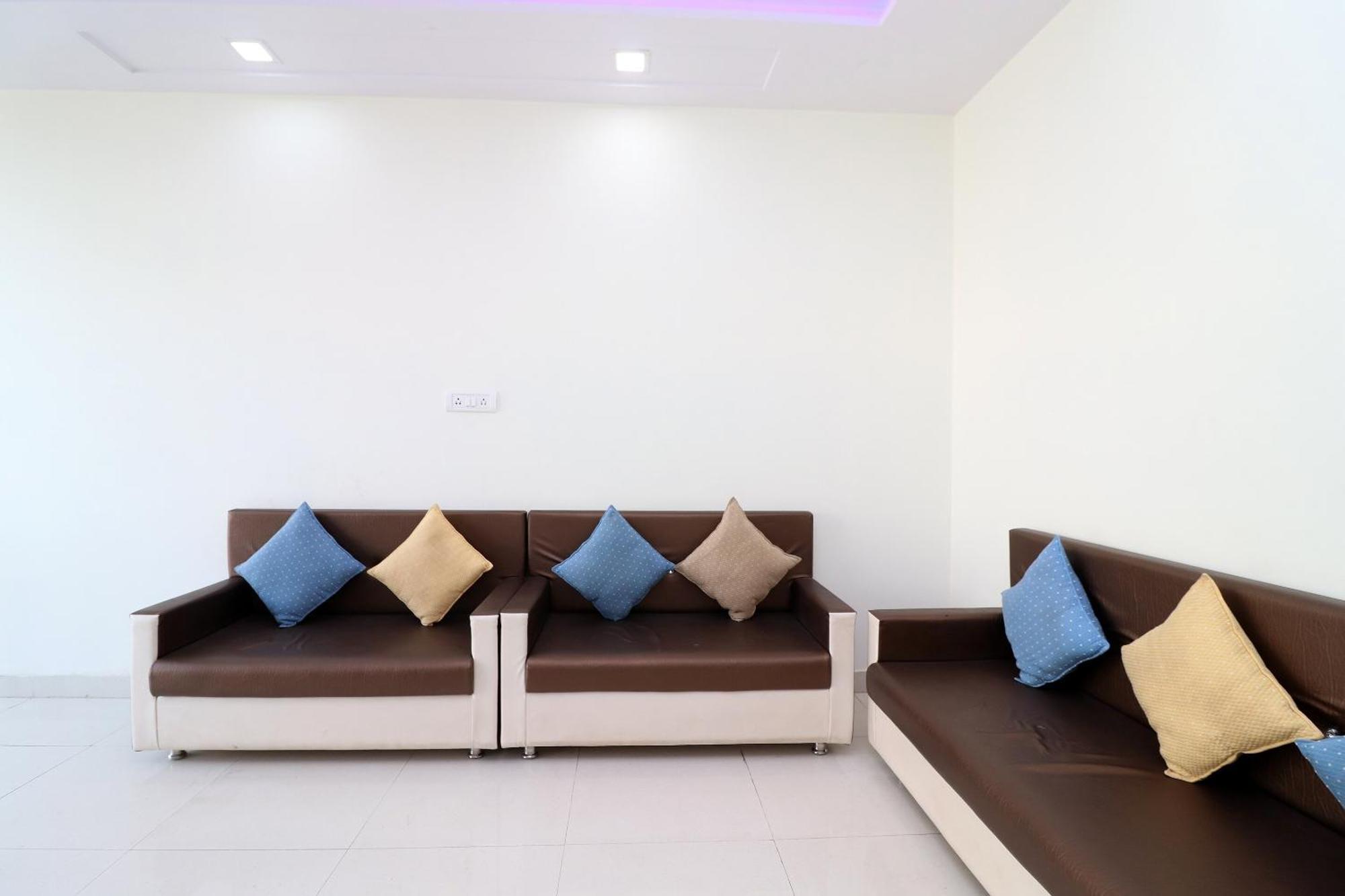Oyo Hotel The Orient Tree Agra  Εξωτερικό φωτογραφία